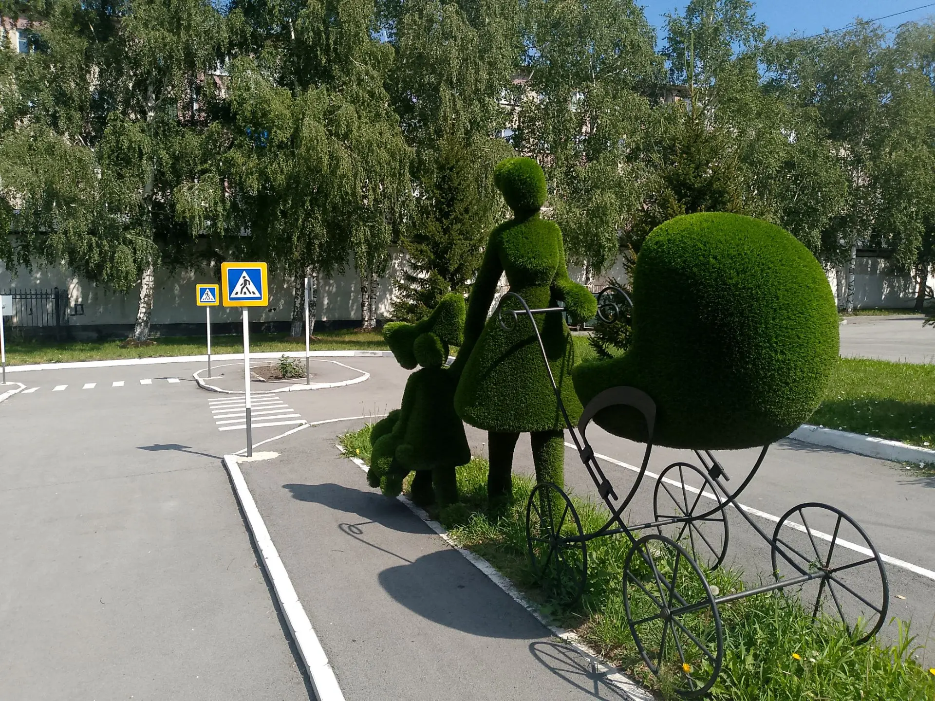 🚦Азбука правил дорожного движения🚦

Лето в разгаре, сезон отдыха продолжается, но знание правил бе