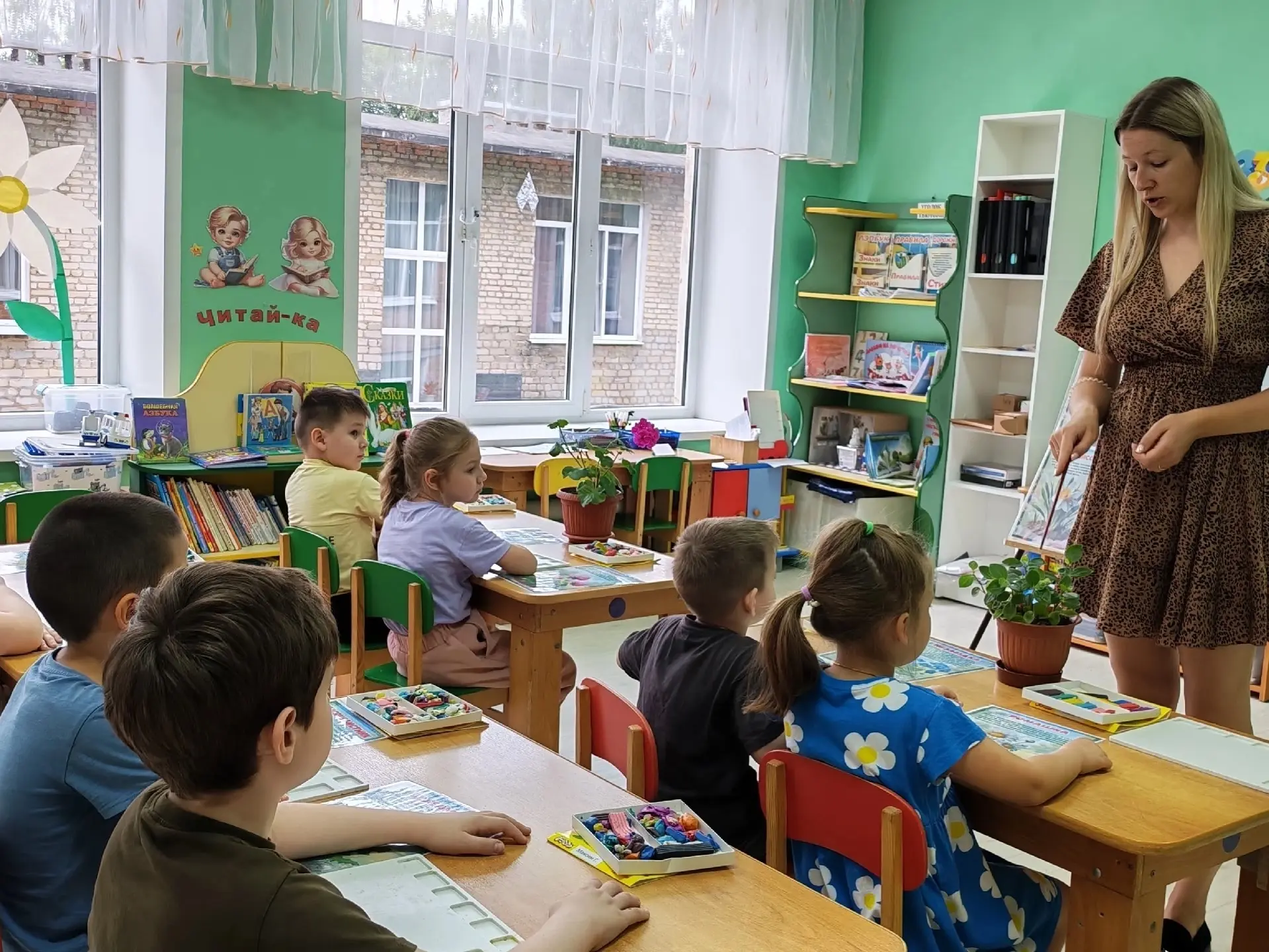 Сегодня в «Говорушечках» было по-настоящему цветочное настроение! 🌼🌷

Мы с ребятами отправились в 