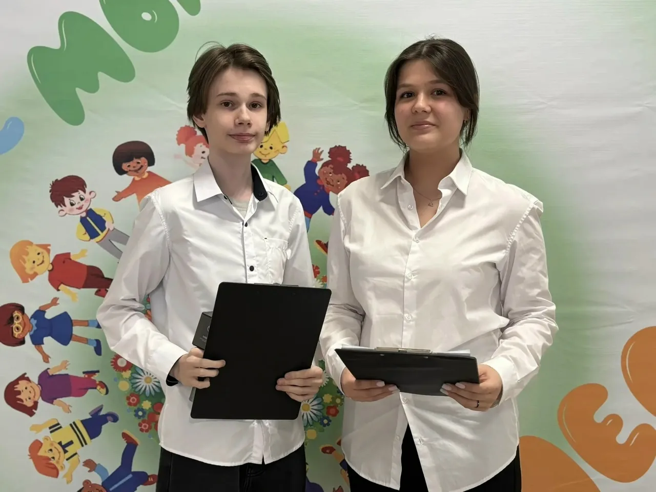 📍Вчера в гимназии прошла линейка, посвящённая важной теме — работе в команде! Мероприятие напомнило 