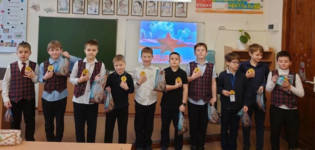 Пятница...🥞Масленичная неделя...🥞 Поздравление мальчиков - наших Защитников!