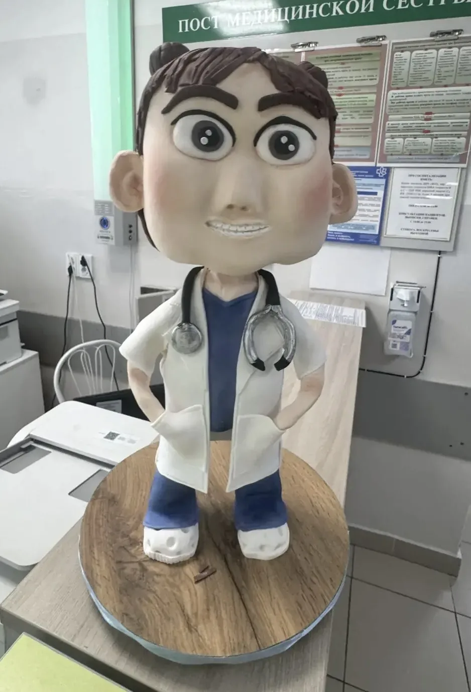 Тортик ко Дню медицинского работника🤩