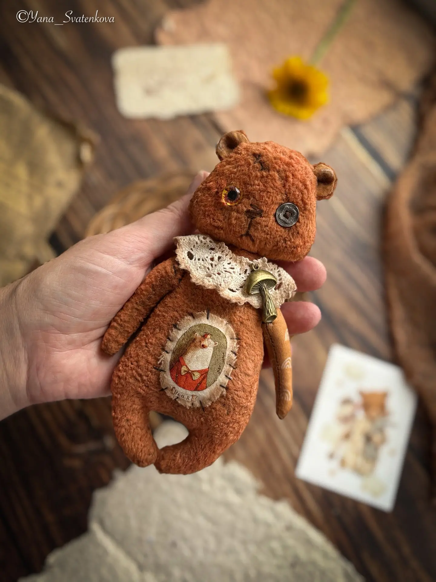 Перед вами Крейзи Медвед.🐻

Милый и немного задумчивый — друг для тех, кто ценит уют и истории с ду