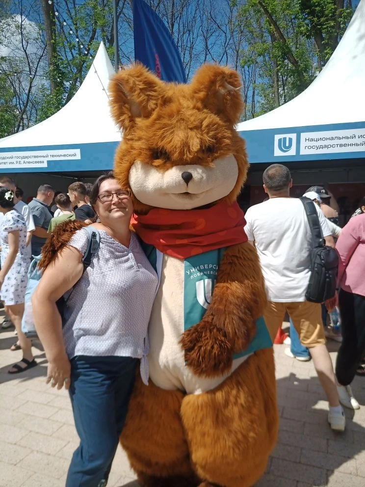 🎉 ИНЭК на фестивале «Учись в Нижнем»: игры, лимонад и море абитуриентов

12 июня, в День России, в 