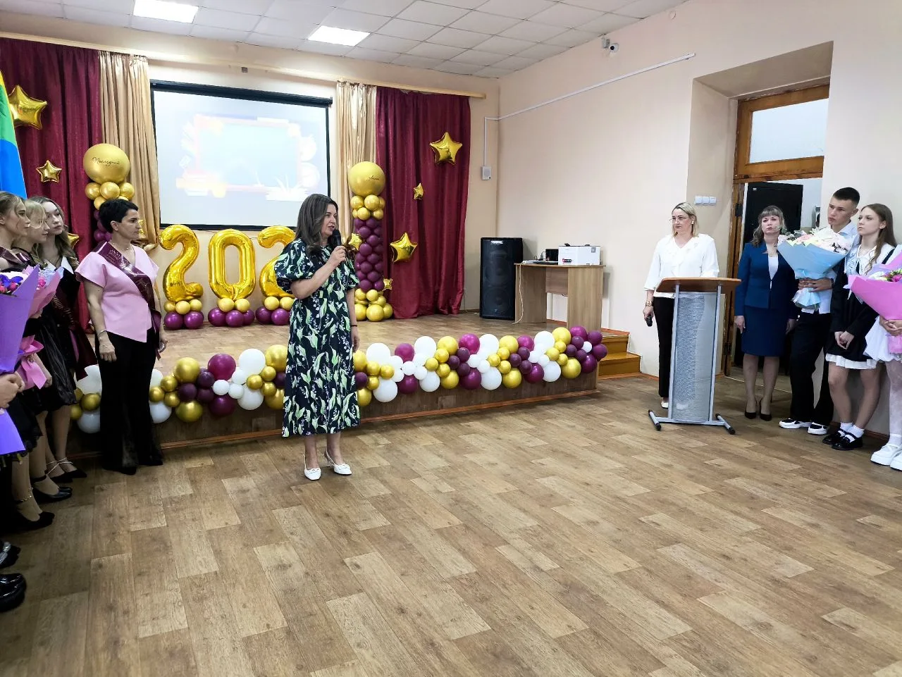 Последний звонок в 9 классах.