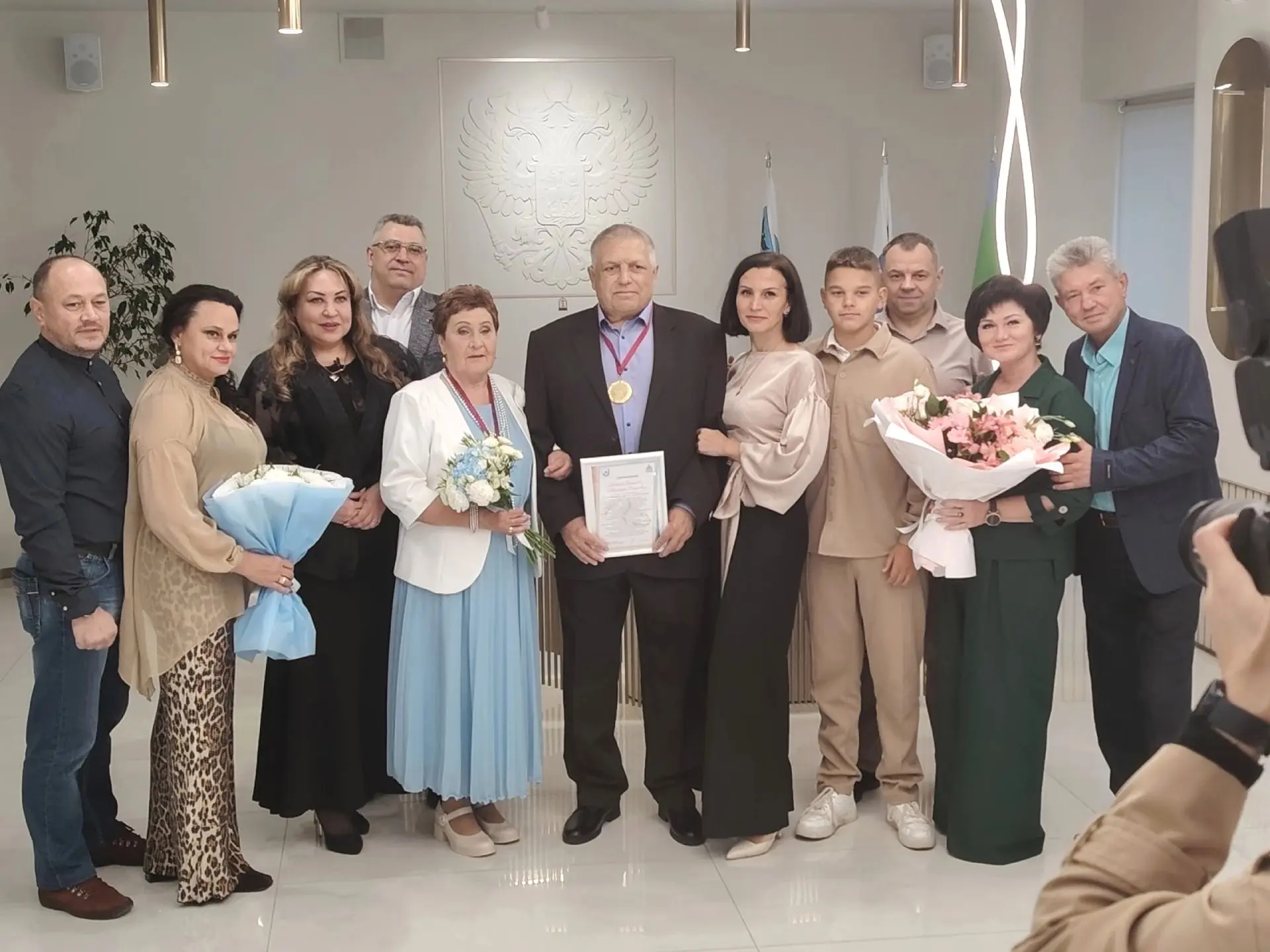 💍50 лет рука об руку: супруги Ушаковы отметили золотую свадьбу
