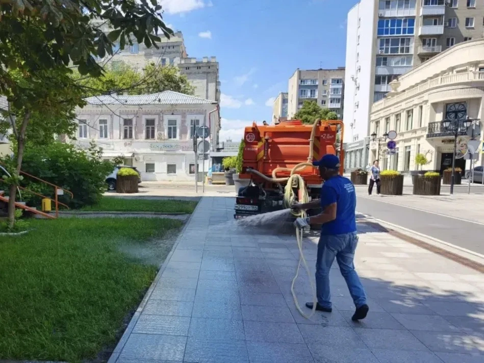 🌿Уборка города

Коммунальные службы осуществляют уборку дорог и тротуаров, мойку и ремонт остановоч