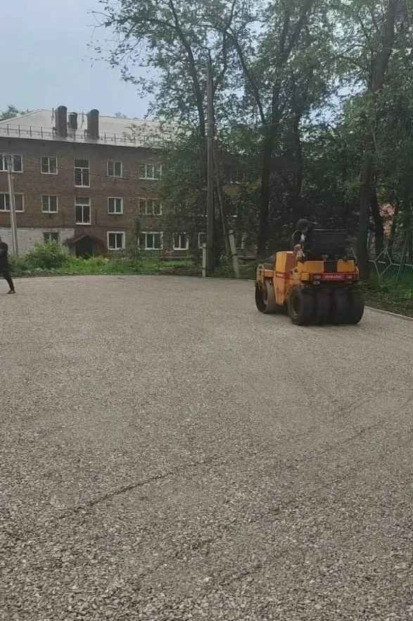 Сквер имени С. Тюленина благоустраивают в рамках программы «Формирование комфортной городской среды»