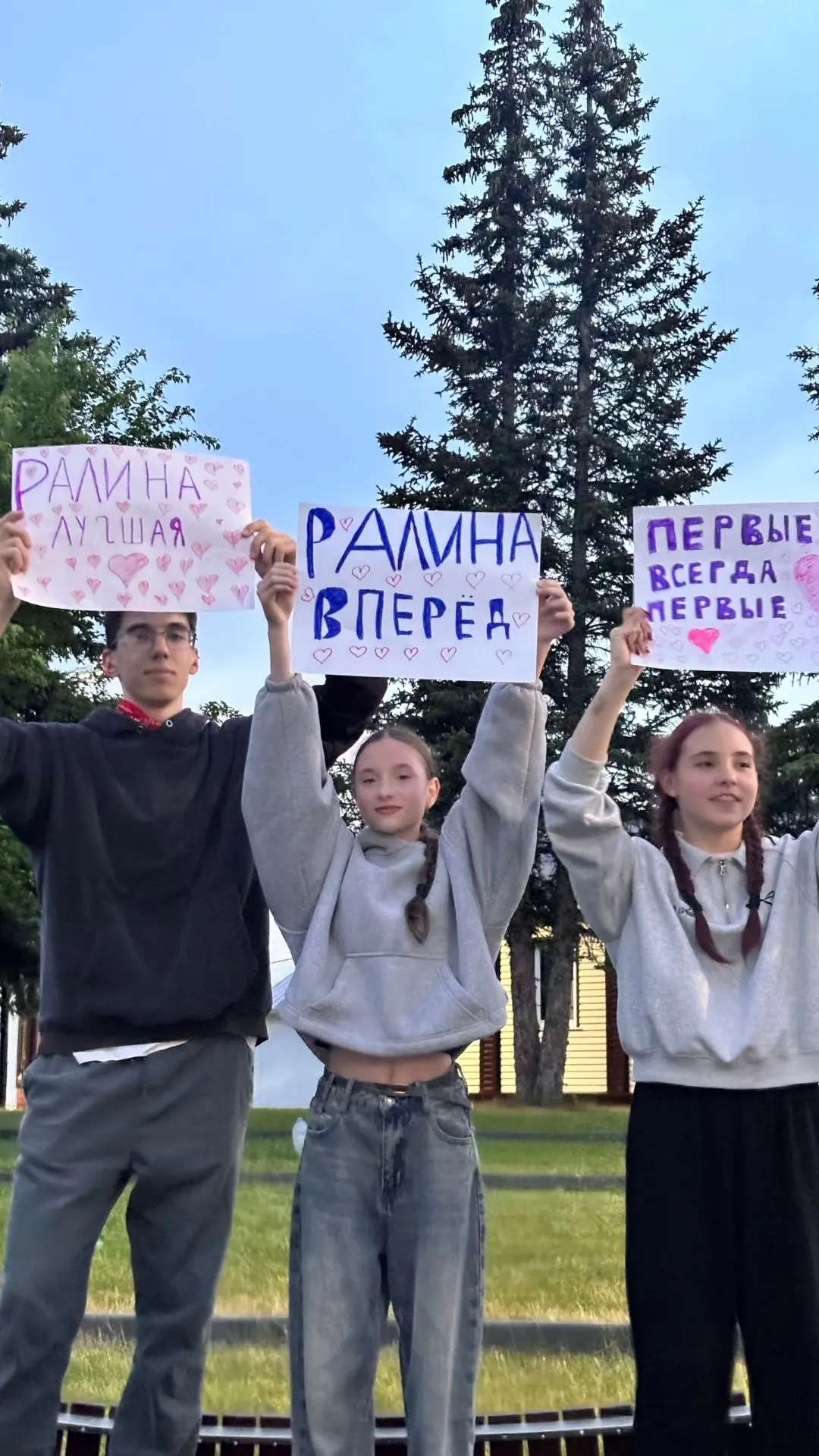 🌟В нашем лагере прошёл самый яркий, нежный и творческий конкурс — «Мисс Ласточка»! ✨

Это традицион