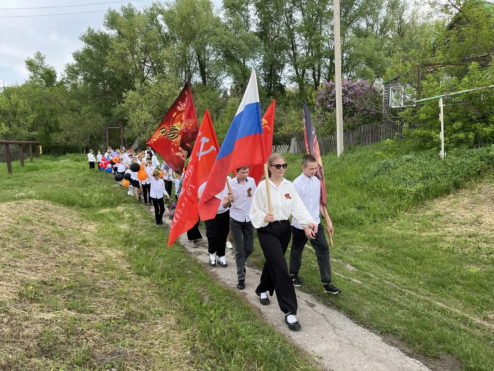 9 Мая у мемориала павшим солдатам в ВОВ состоялся торжетственный митинг, посвященный Дн...