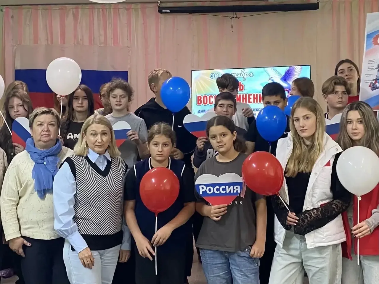 «Одна страна! Одна семья! Одна Россия!». В Куркинском районном Центре внешкольной работ...
