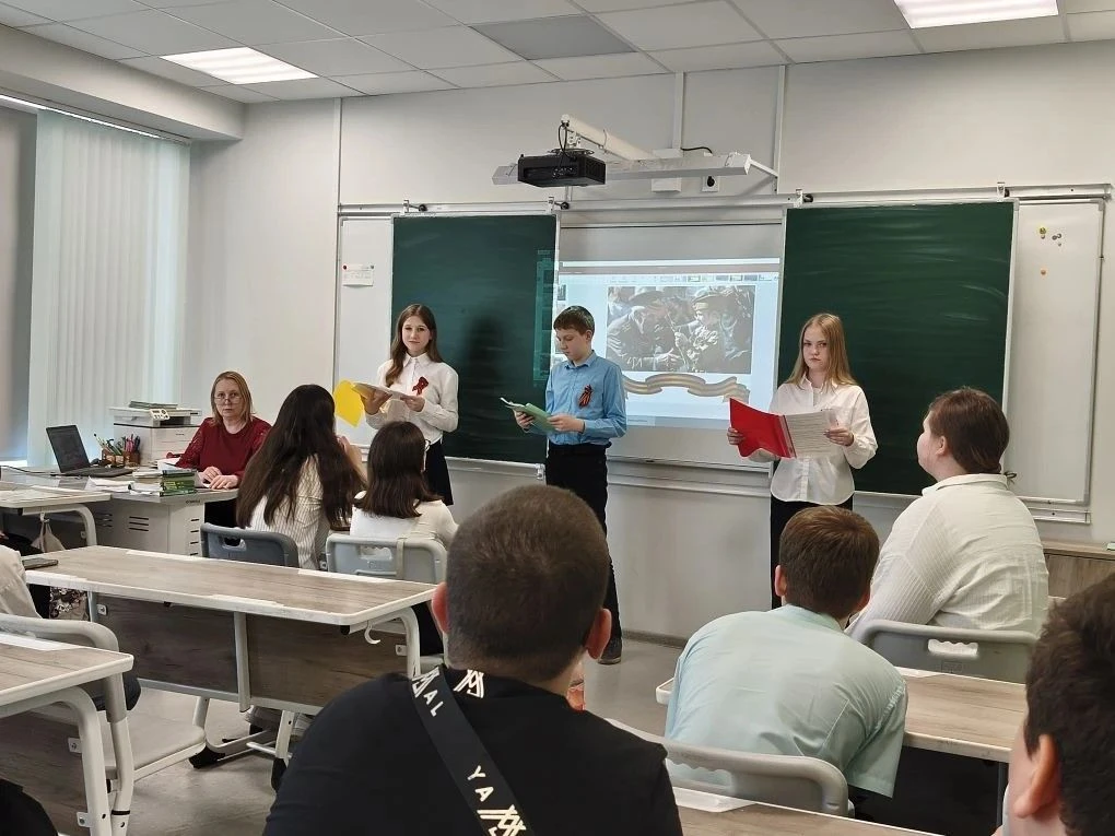 Тема: классный час в 6 "В" ко Дню Победы. Кл-ный рук-ль: Баркова О.В. В  6 "В" классе прошел классны