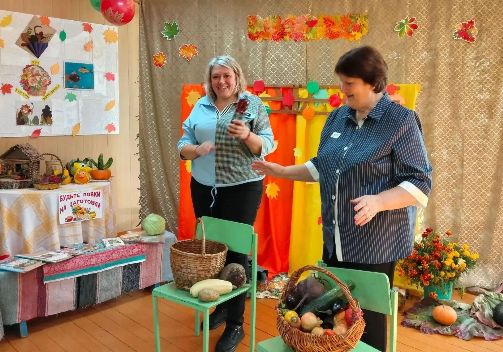 «Экскурсия в молодость»: в сельском Доме культуры отметили День пожилого человека