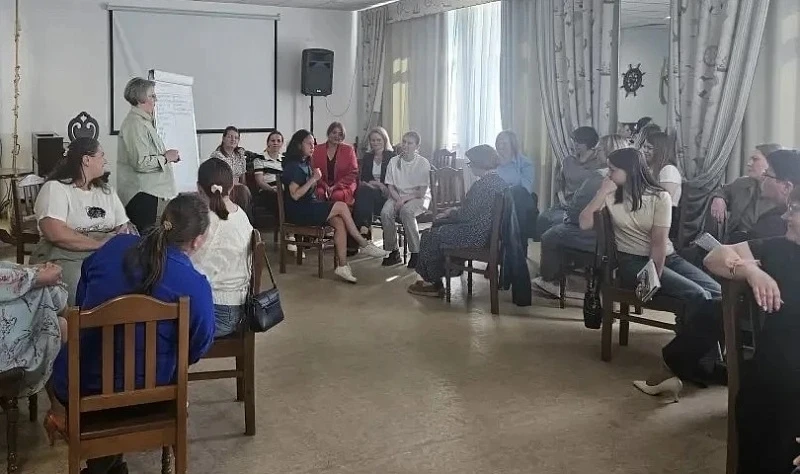 В Архангельске специалисты в сфере защиты прав детства рассмотрели методики поддержки семьи

Практик