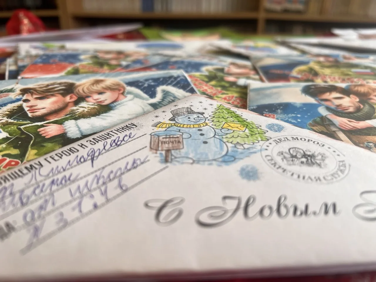 В рамках акции "Открытка солдату" наши ученики создали множество ярких и трогательных открыток, кажд
