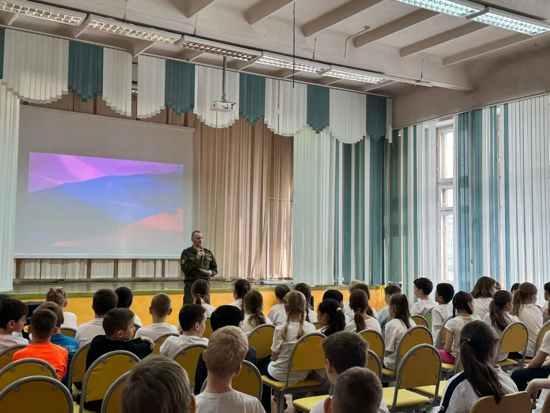 «Зарница 2.0»: Старт дан! В нашей школе официально стартовали отборочные этапы Всероссийской военно-