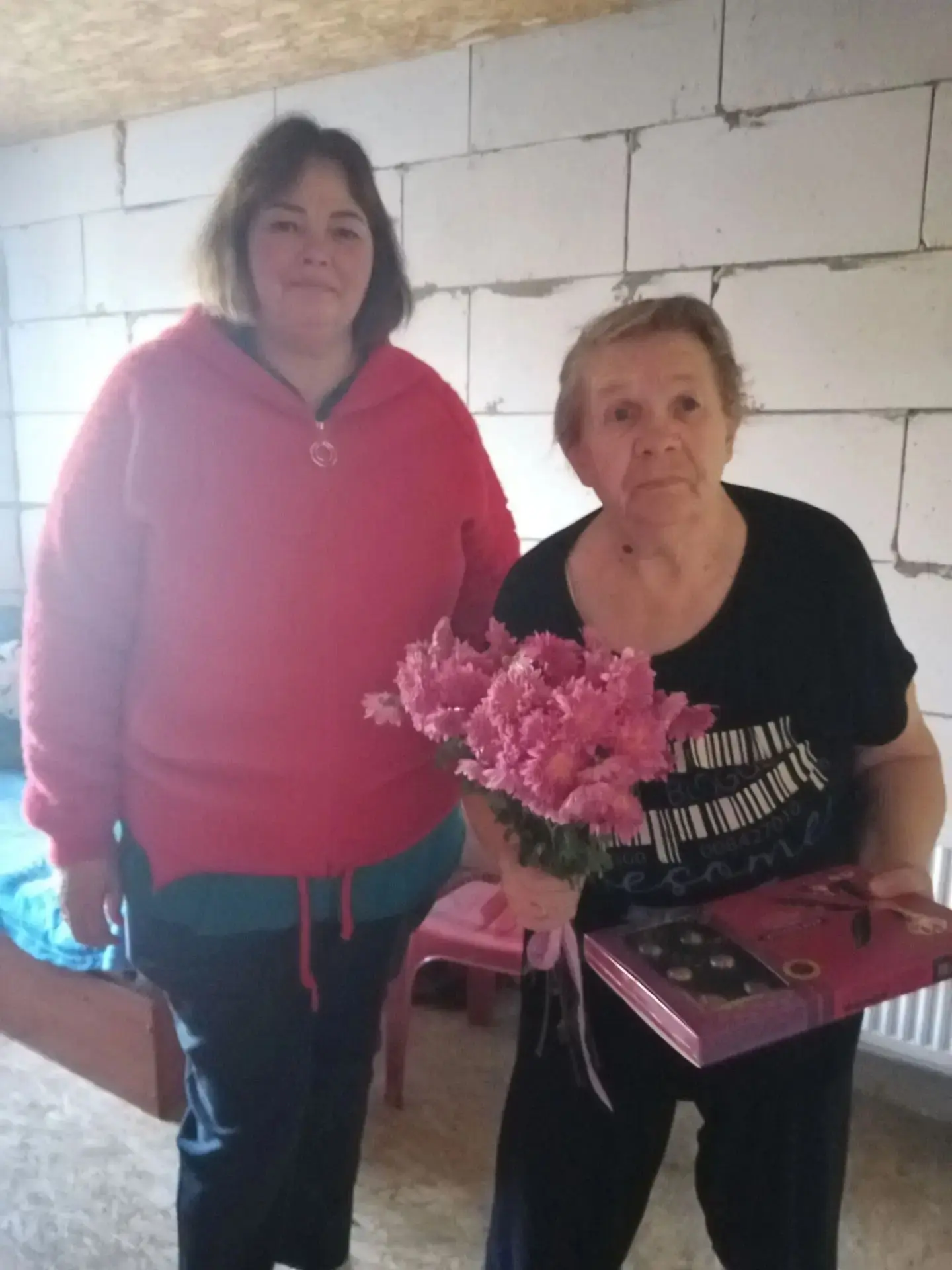 Стало доброй традицией — в канун профессионального праздника лично поздравить тех, кто ...