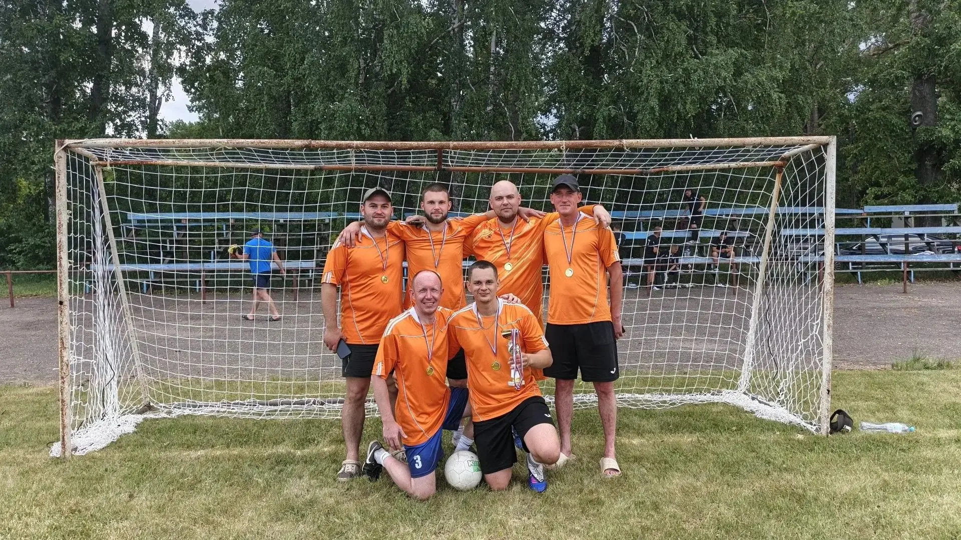 ⚽Соревнования по футболу приуроченные к празднованию «Дня России», состоялись в с. Горьковское 13 ию