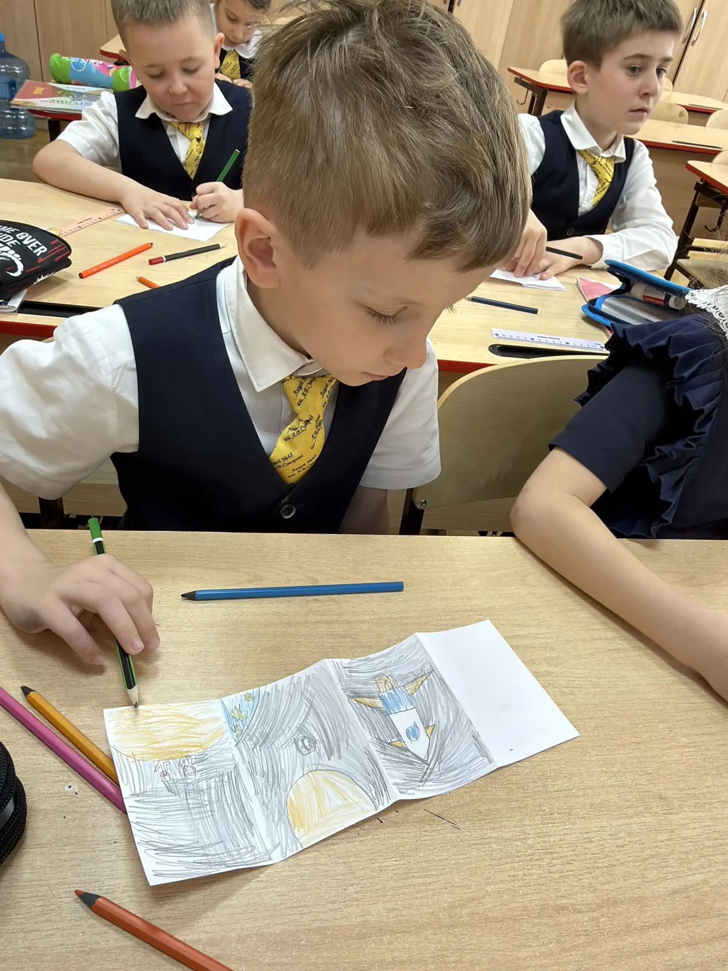 Это просто космос какой-то!   Сегодня ребятам из 1 В скучать на уроках было некогда: ребята проходил