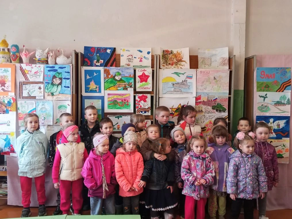 Сегодня ребята из средней и подготовительной логопедической групп совершили увлекательное путешестви