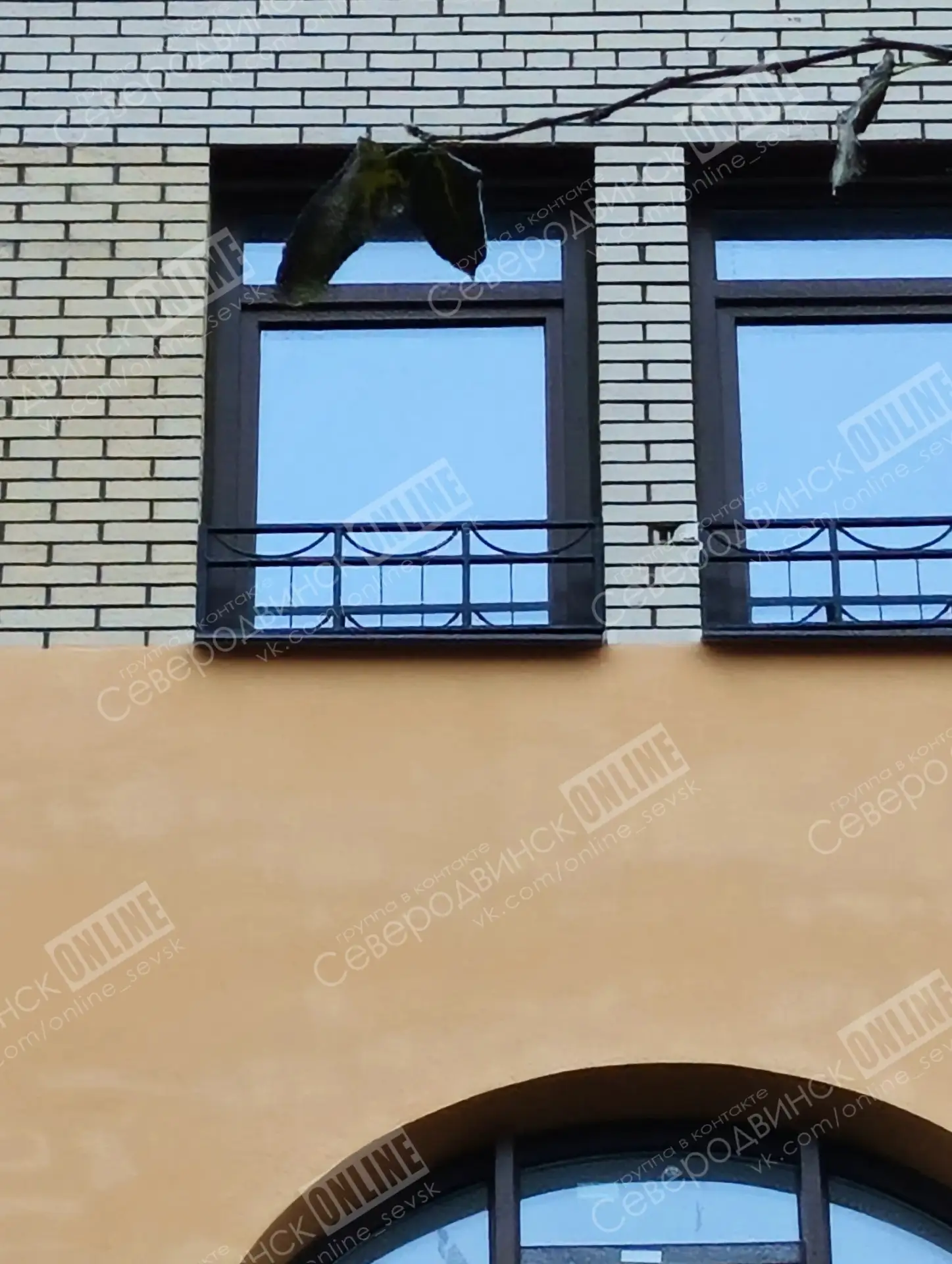 У СМК "жк северный" нового дома вываливаются кирпичи