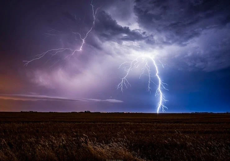 ⛈️ Штормовое предупреждение объявили в Ставропольском крае 

В период 09-11 часов и до конца суток 4