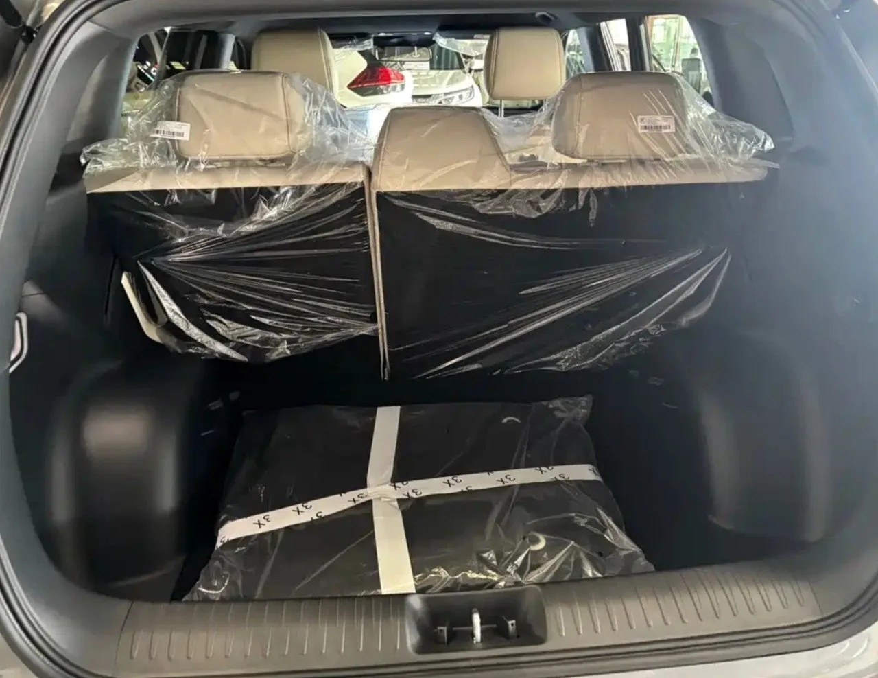 В продаже в Китае доутильный электро TOYOTA BZ3X 520 PRO EDITION