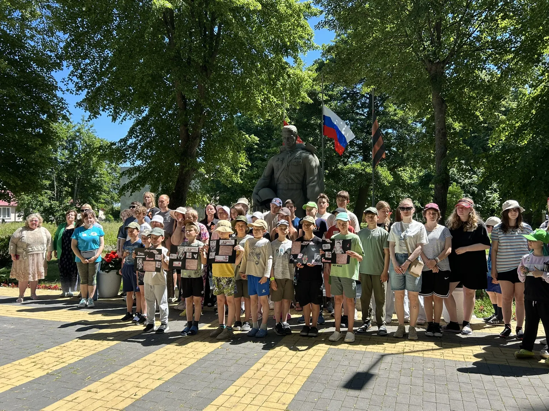 День памяти и скорби: вместе помним, вместе чтим

Сегодня, 22 июня, на территории Дома культуры посё