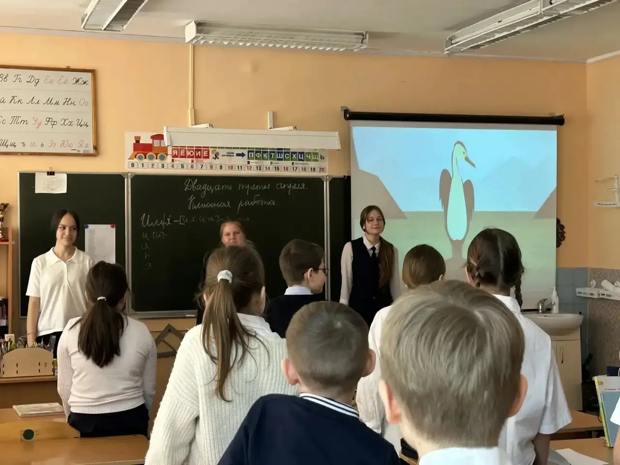 🌞 Весенняя неделя добра: заряд позитива от 8 «Е»! 🌞  В рамках «Весенней недели добра» ученики 8 «Е» 
