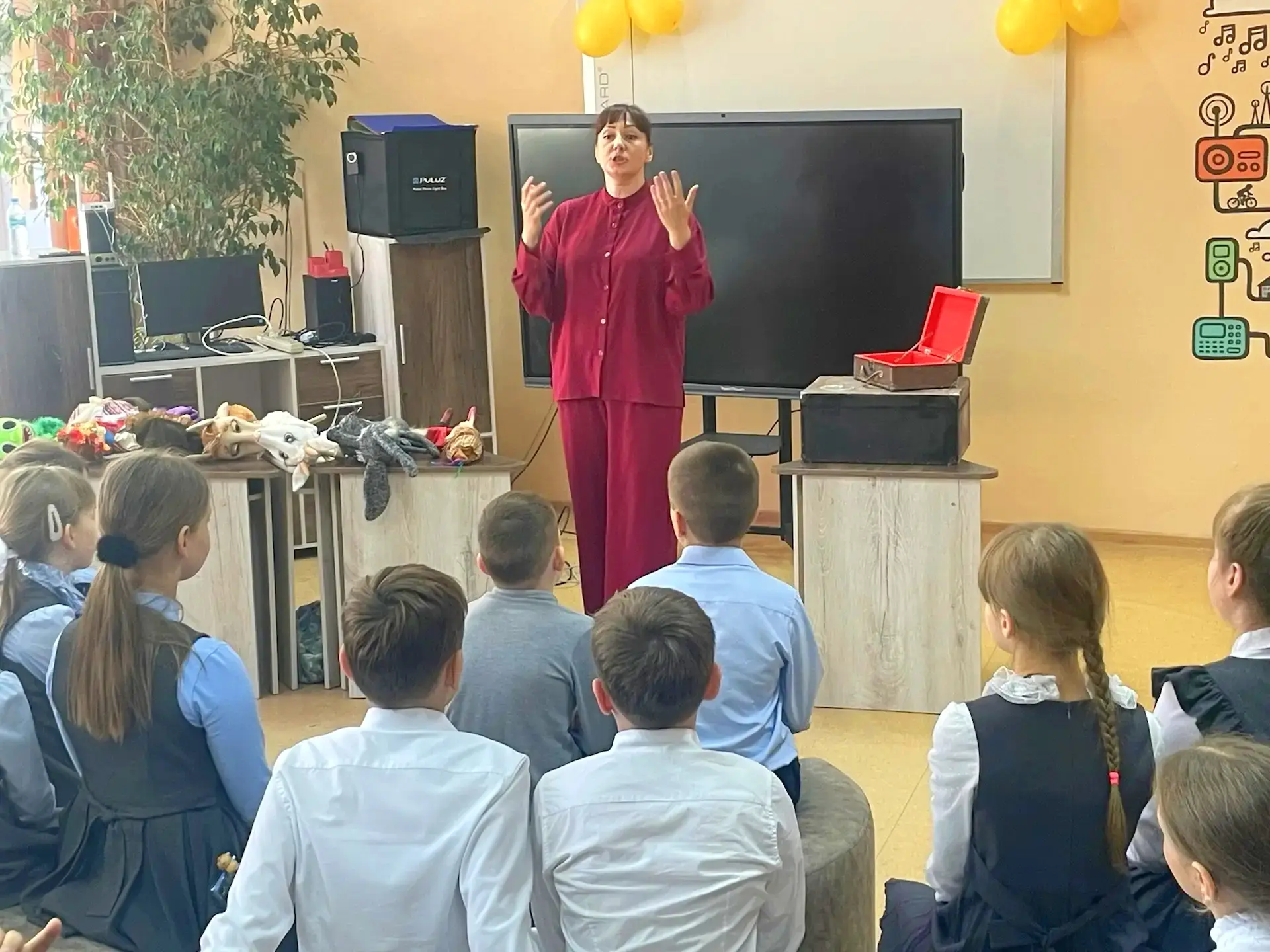 🎭✨ В преддверии Дня Великой Победы для наших гимназистов был организован потрясающий мастер-класс от