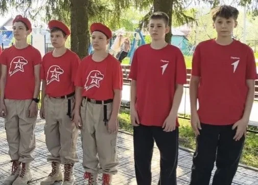 🎖 Память, освящённая подвигом: торжественный митинг у Обелиска в деревне Анкудиновка 🎖  В священный 