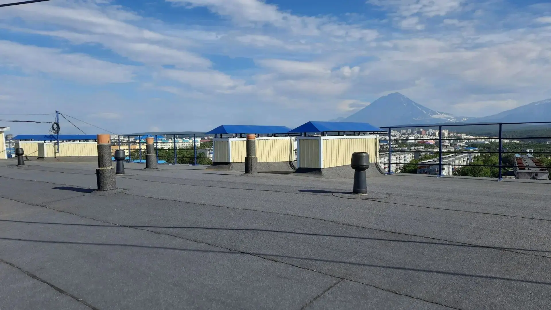 В настоящее время в Камчатском крае проводятся работы по капитальному ремонту общего им...
