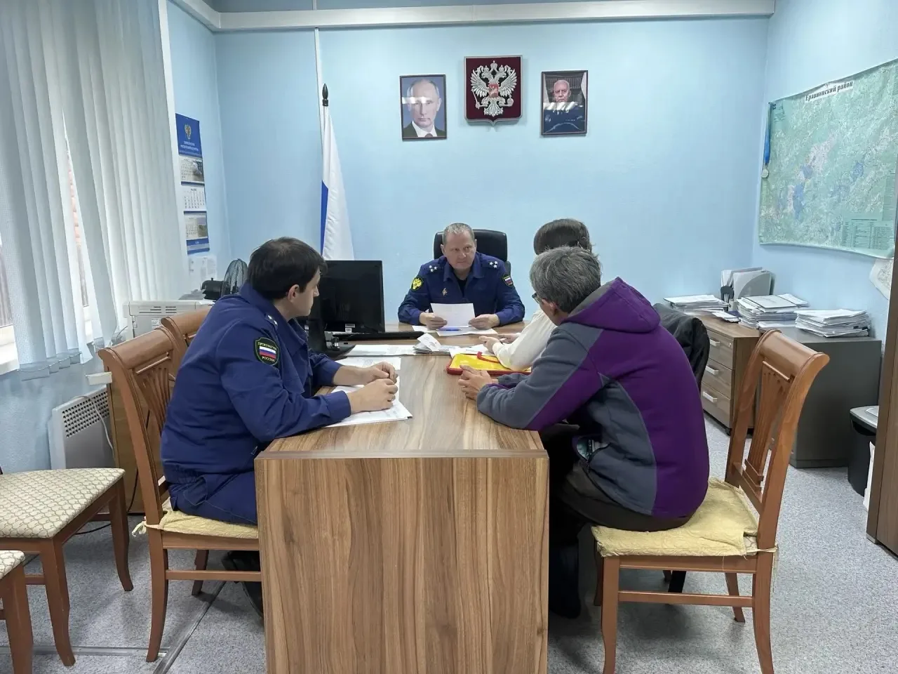🇷🇺Заместитель прокурора Республики Бурятия провел прием жителей Еравнинского района
 
📄В рамках р