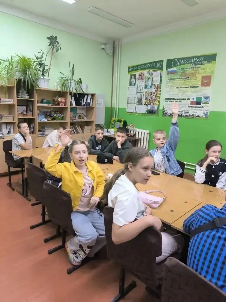 8 день в лагере прошёл под девизом «Дело — время, потехе — час» 🚀

✔️ Бодрая зарядка
✔️ Спортивные 