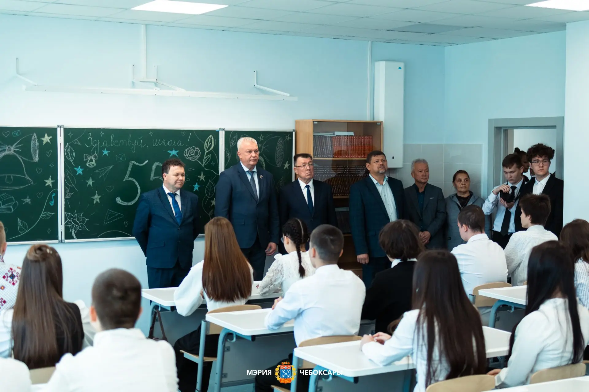 В Чебоксарах досрочно открылись обновлённые школы №3 и №55