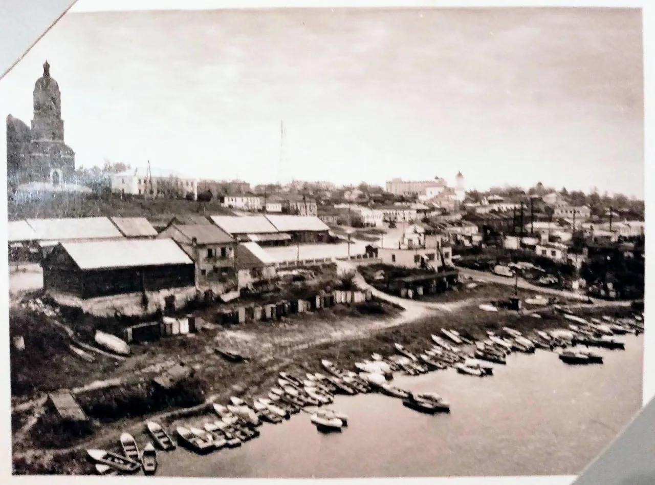 ⛵ Вспомним как это было

Ковровская Набережная, 1973 год.