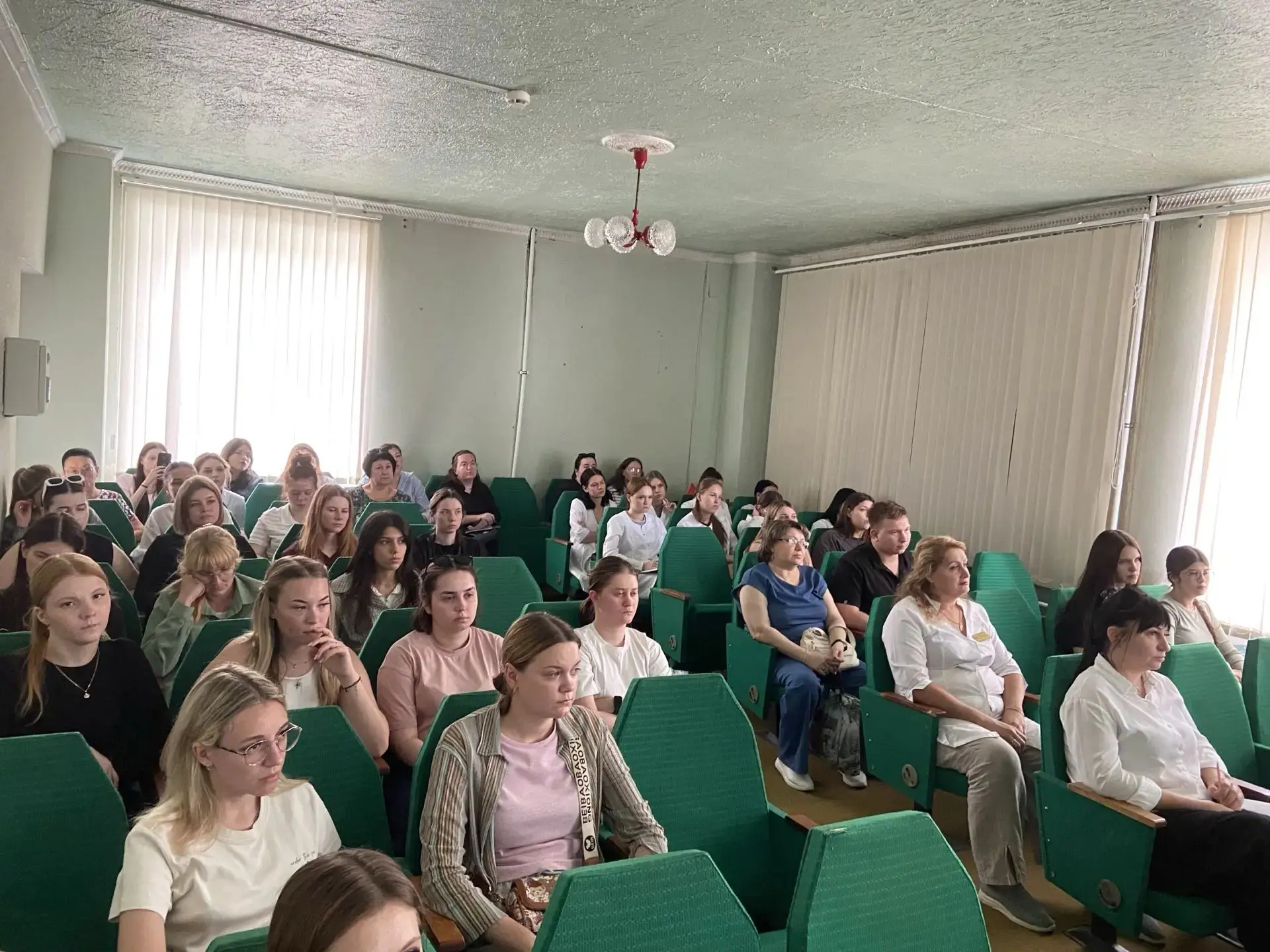 🎓 Уверенный старт в профессии: в Балаковской районной поликлинике состоялось первое за...