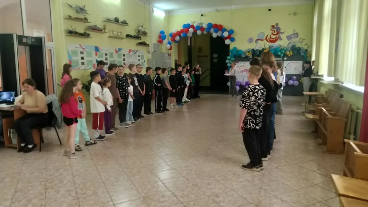 🎨 Активисты нашей школы подарили праздник детям: квест «Краски детства»

Знаете, что бывает, когда 