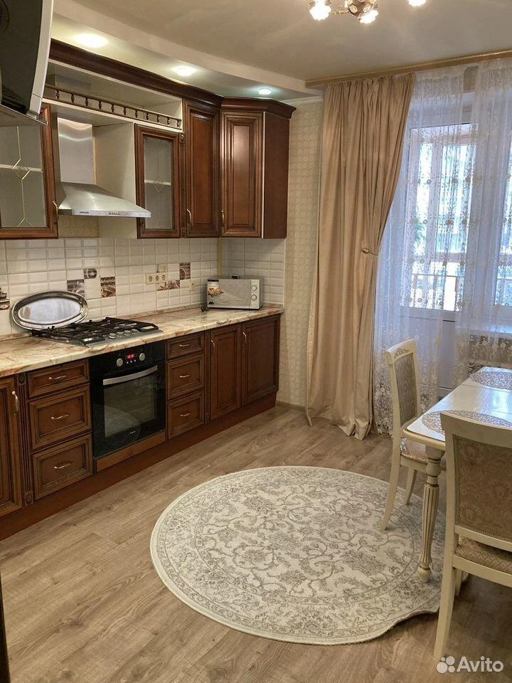 Сдам без посредников: 2-комнатная квартира, 68м²