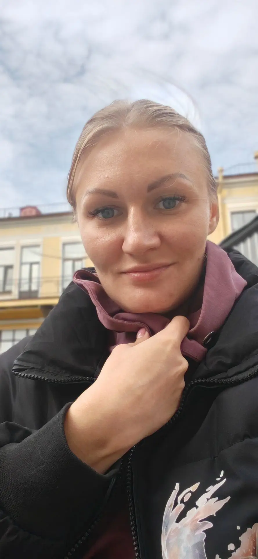 Сегодня меня госпитализировали в ЛОР НИИ. Завтра будет плановая операция.