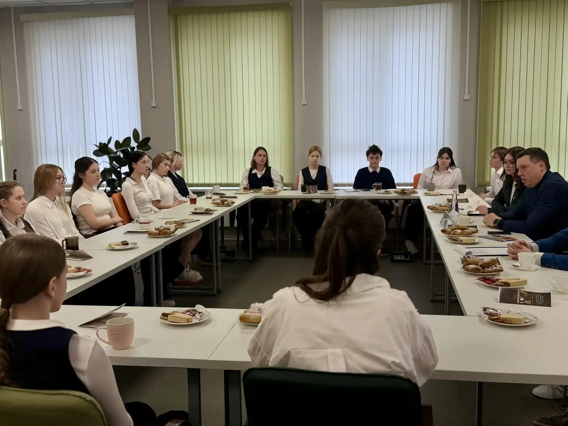 🎖️ Разговор с героем   ✨ В преддверии памятной даты — Дня начала специальной военной операции — в ст