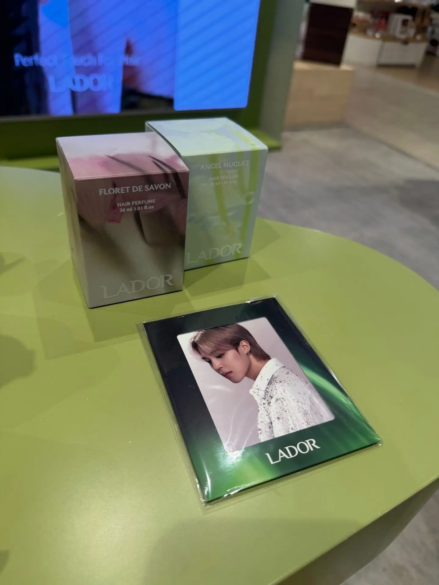 LADOR Jimin Mini Photobook