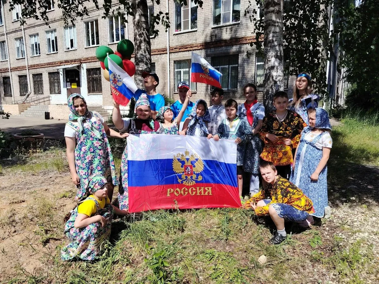 «Россия в сердце каждого» 🇷🇺
Россия — страна с удивительно красивым названием, богатой историей, с