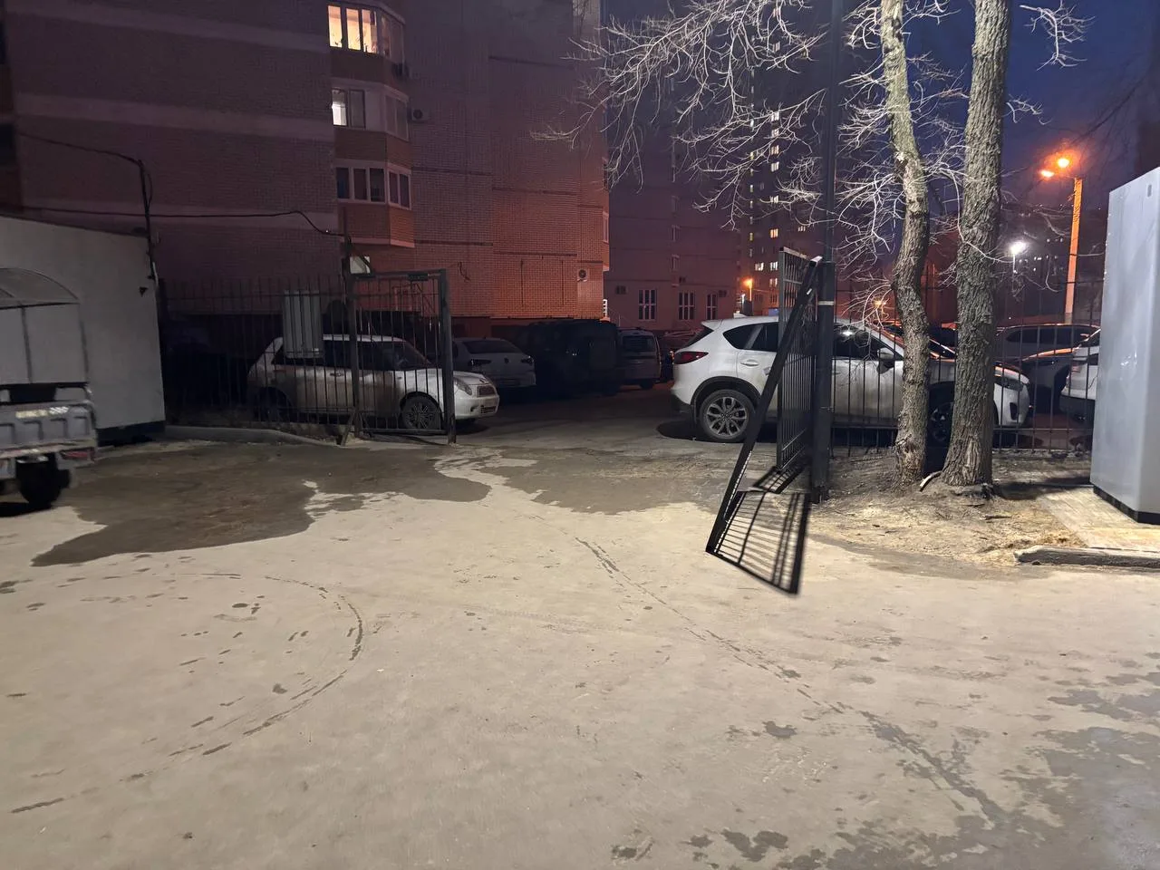 Кто-то без всякого собрания ворота снес… в парке https://t.me/mayakovskiy_news/1739