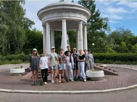 Летом больше двух тысяч ульяновских подростков были трудоустроены