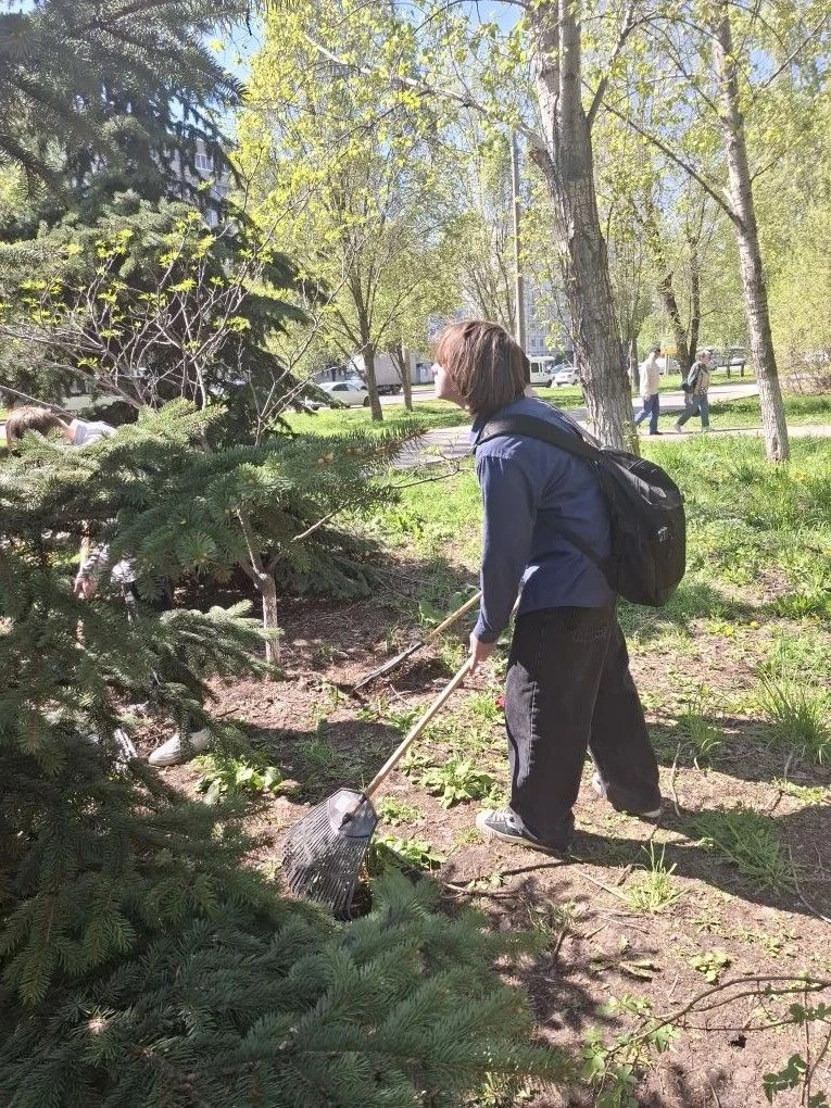 Каждый учитель и ученик вносит свой вклад в общее дело 💪Ученики 8 «Г» класса (кл.рук. Орлова И.В.) с