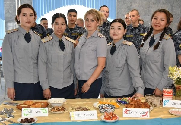 В академии прошел День национальной кухни

Курсантам удалось показать единство многонационального ко