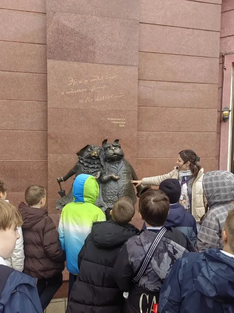 Сегодня учащиеся 4"А"класса побывали на увлекательной экскурсии по родному Краснодару. ⛪Первым пункт