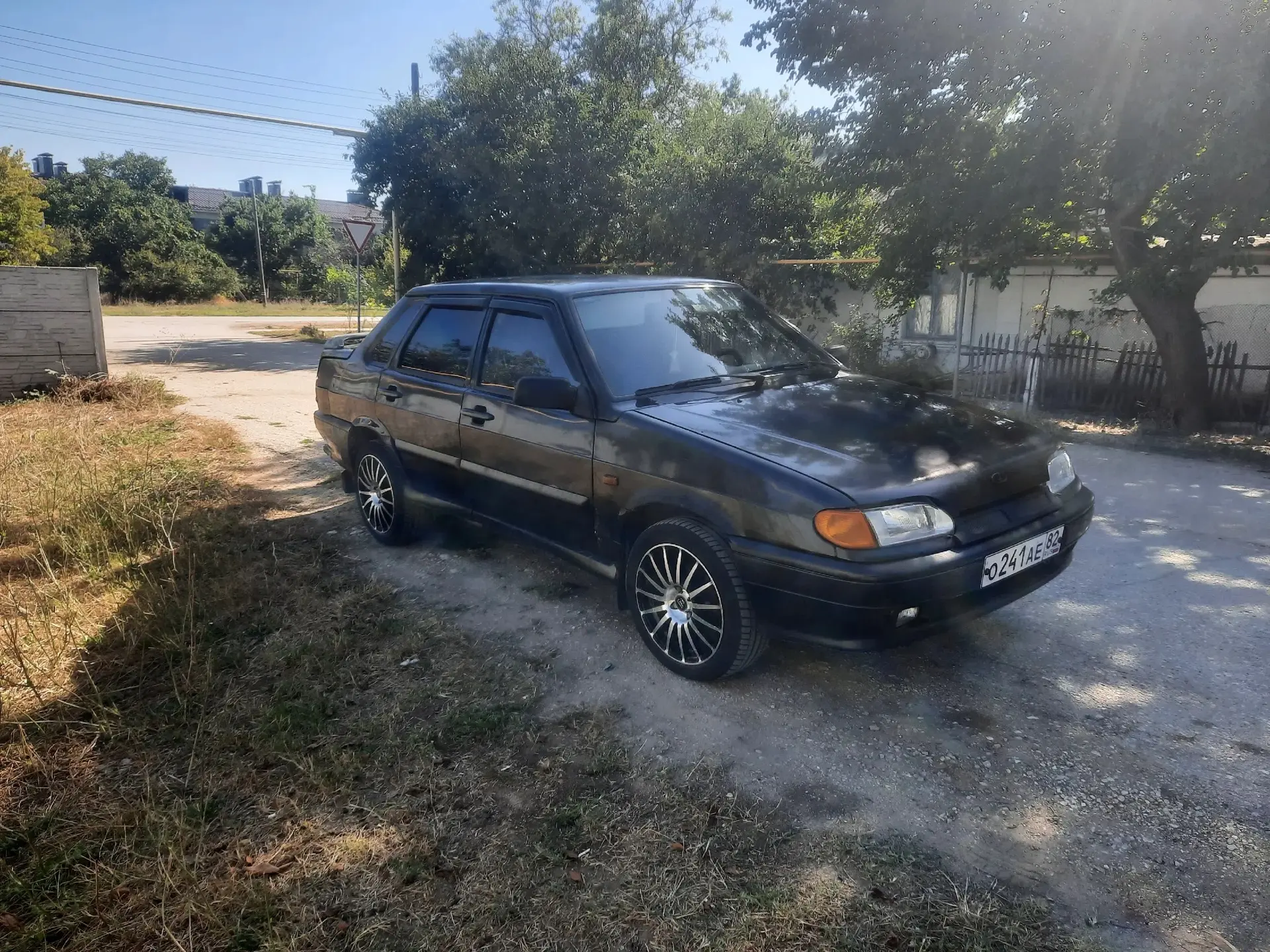 Продаю ваз 2115, 2008года. Авто в хорошем состоянии, мотор и кпп на отлично! Дно целое ...