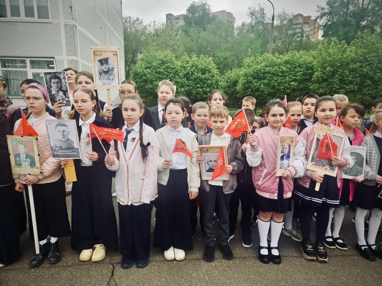 🇷🇺 Помним! Гордимся! Равняемся на героев!