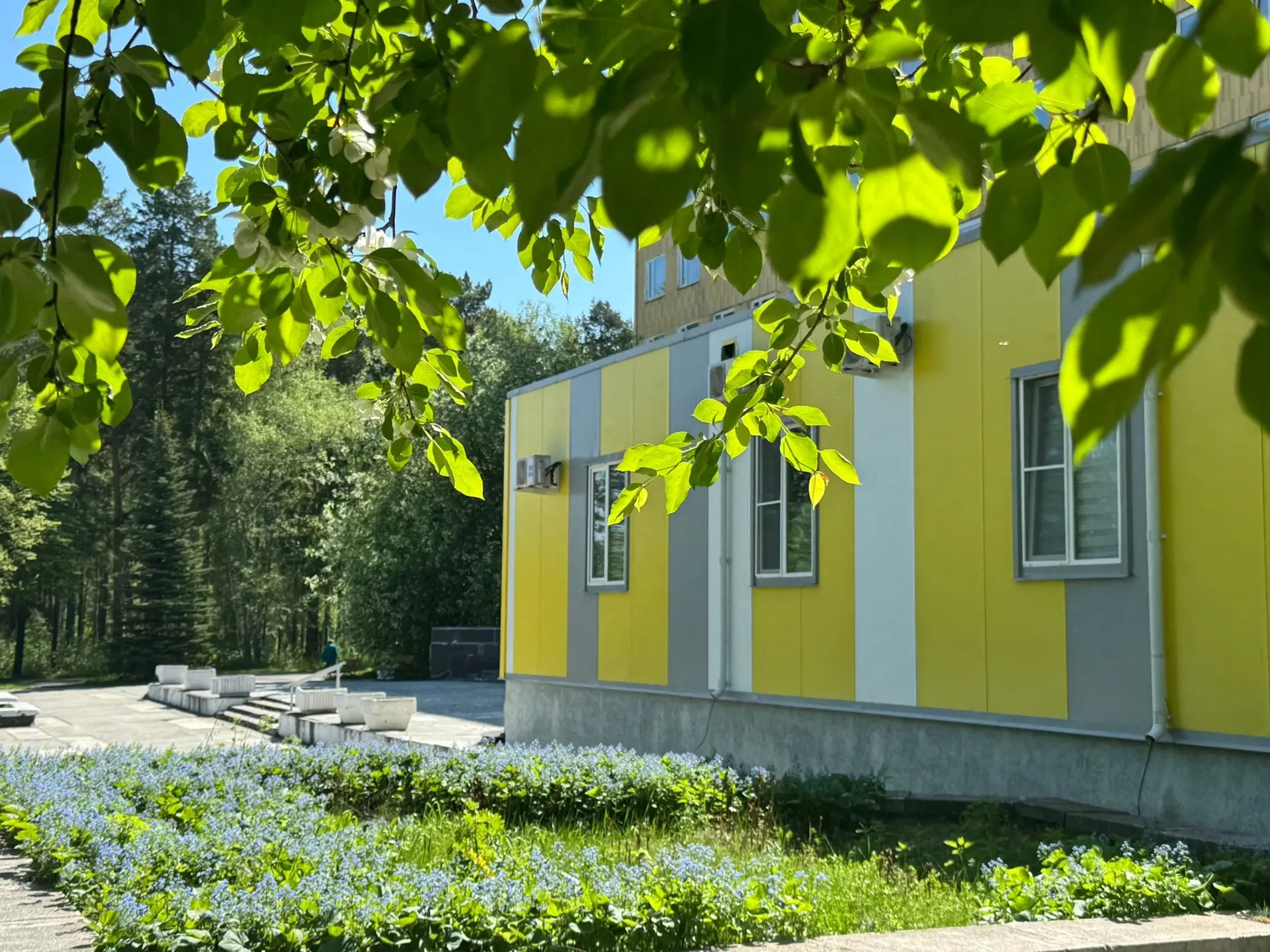 Дорогие медики!

От всего сердца поздравляю вас с Днём медицинского работника! Спасибо за то, что вы